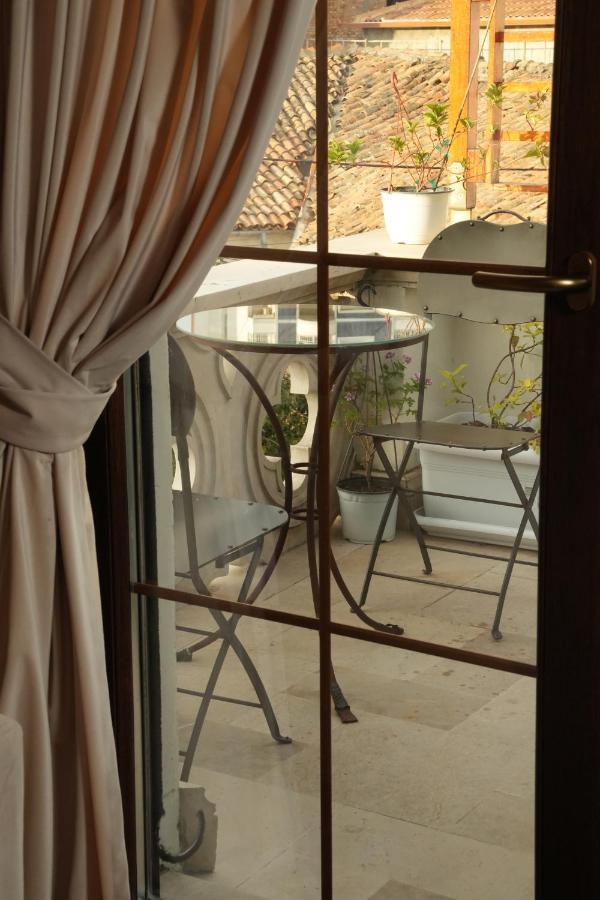 Hotel Boutique Vila 8 Durrës Exterior foto
